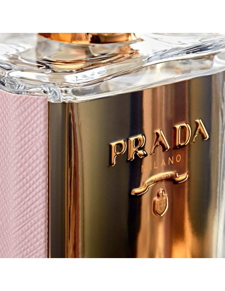 La Femme Prada L'Eau