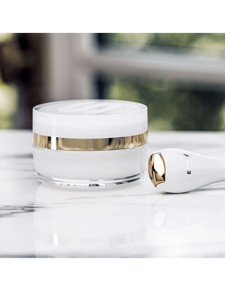 Sisleya L'Integral Anti-Age Crème Contour des Yeux et de Lèvres